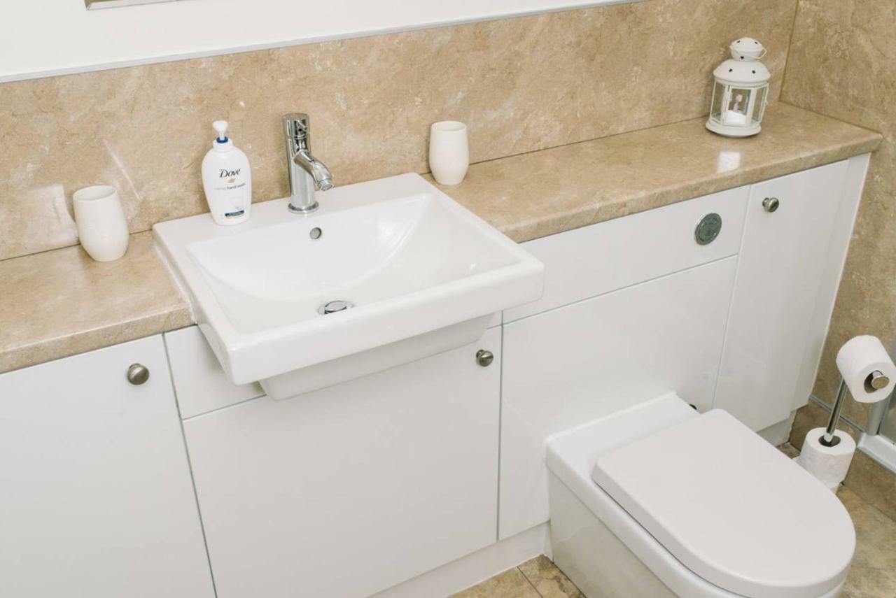 Joivy Great Location! Heart Of City Centre 3Bed Apartment 에든버러 외부 사진