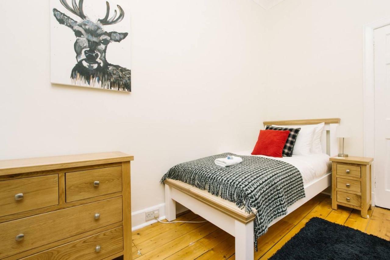 Joivy Great Location! Heart Of City Centre 3Bed Apartment 에든버러 외부 사진