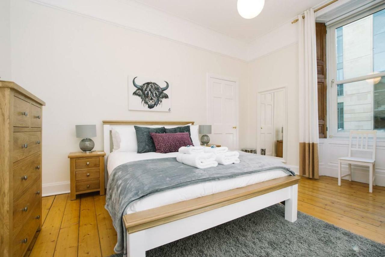 Joivy Great Location! Heart Of City Centre 3Bed Apartment 에든버러 외부 사진